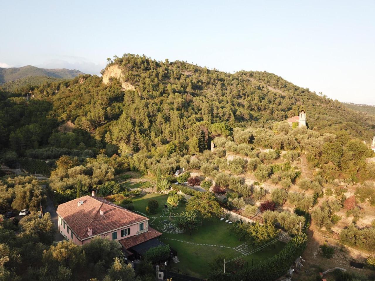 Relais Borgofasceo Hotel Ortovero Buitenkant foto
